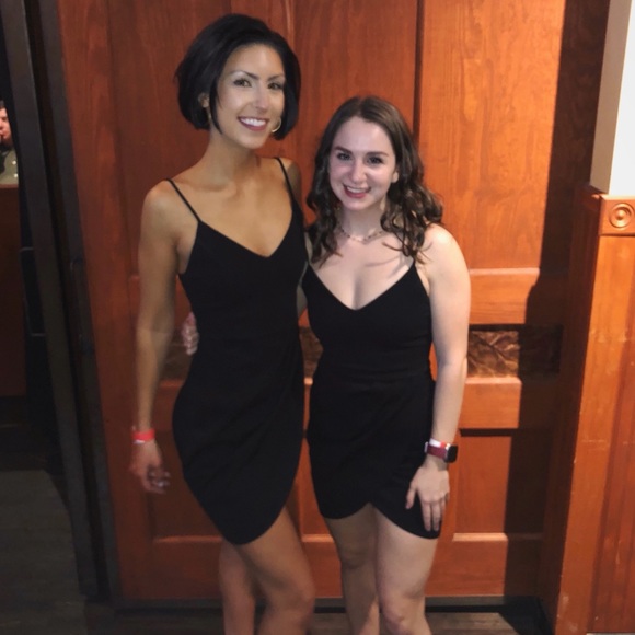 Lulus: little black dress size SMALL - Picture 4 of 4